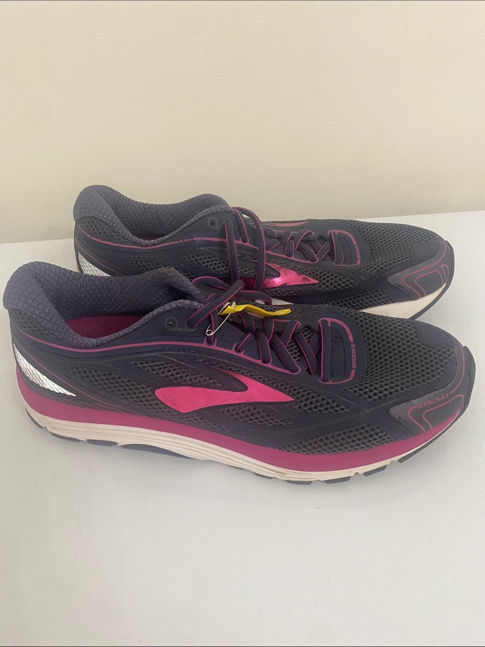 Brooks DYAD Running Sneaker Shoes (1202231D442) Purple Pink Women’s Size US-11